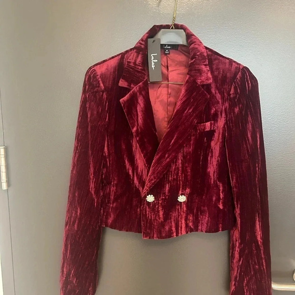 Lulu’s  new with tags size medium cocktail blazer velvet/satin look - Picture 4 of 8